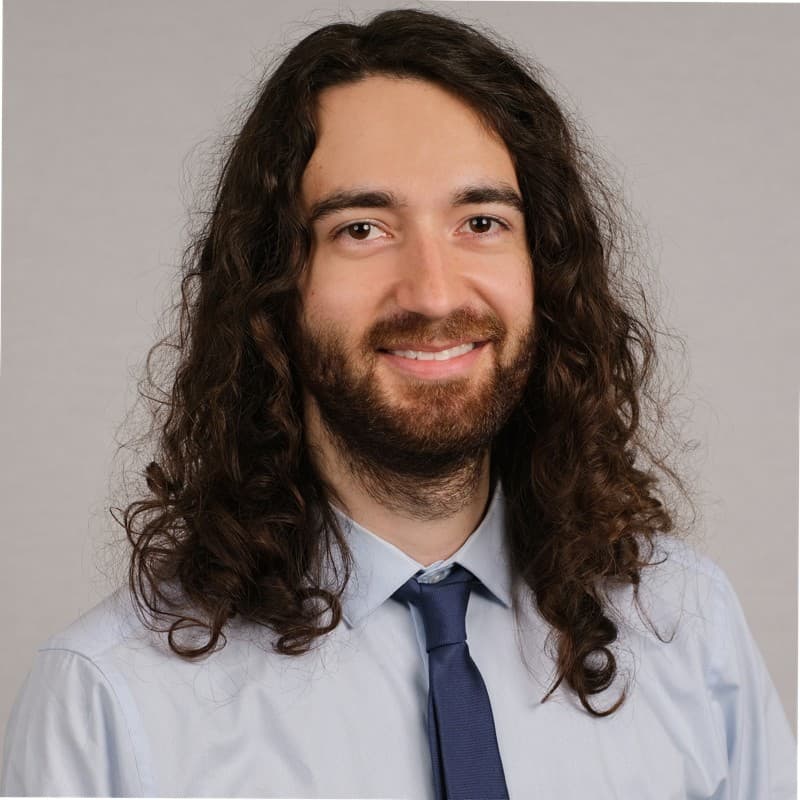 Perry Burton headshot